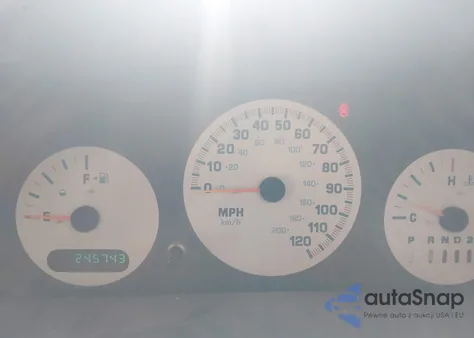 2001 Chrysler Voyager z USA, uszkodzony, nr VIN 1C4GJ25BX1B150575